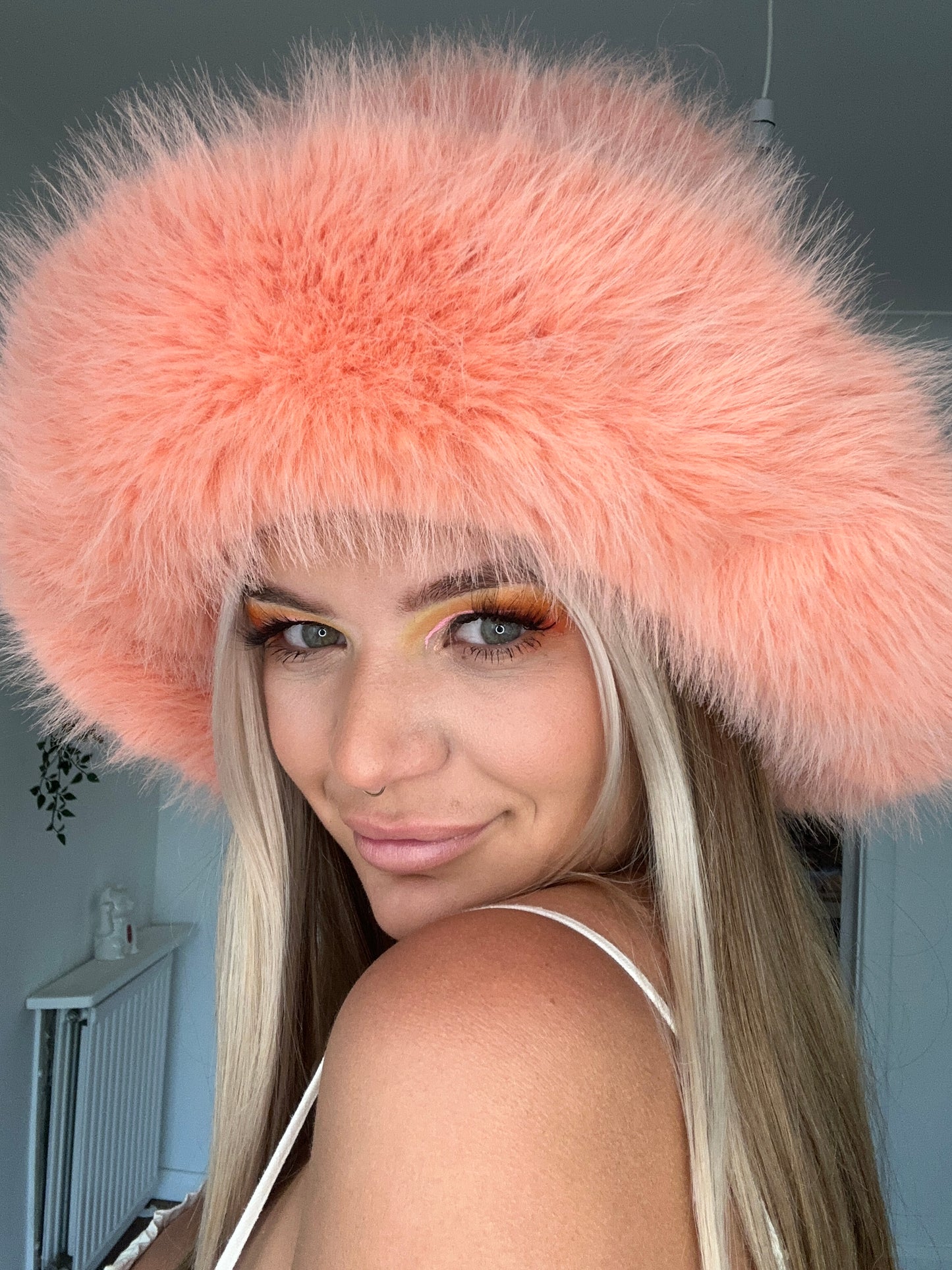 Extra fluffy hat - Peach 🍑