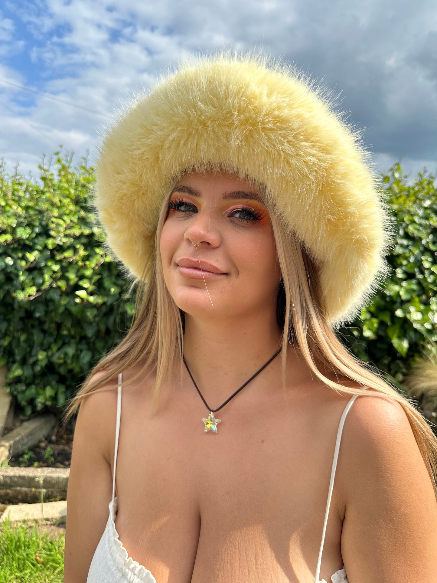 Extra Fluffy Hat - Yellow